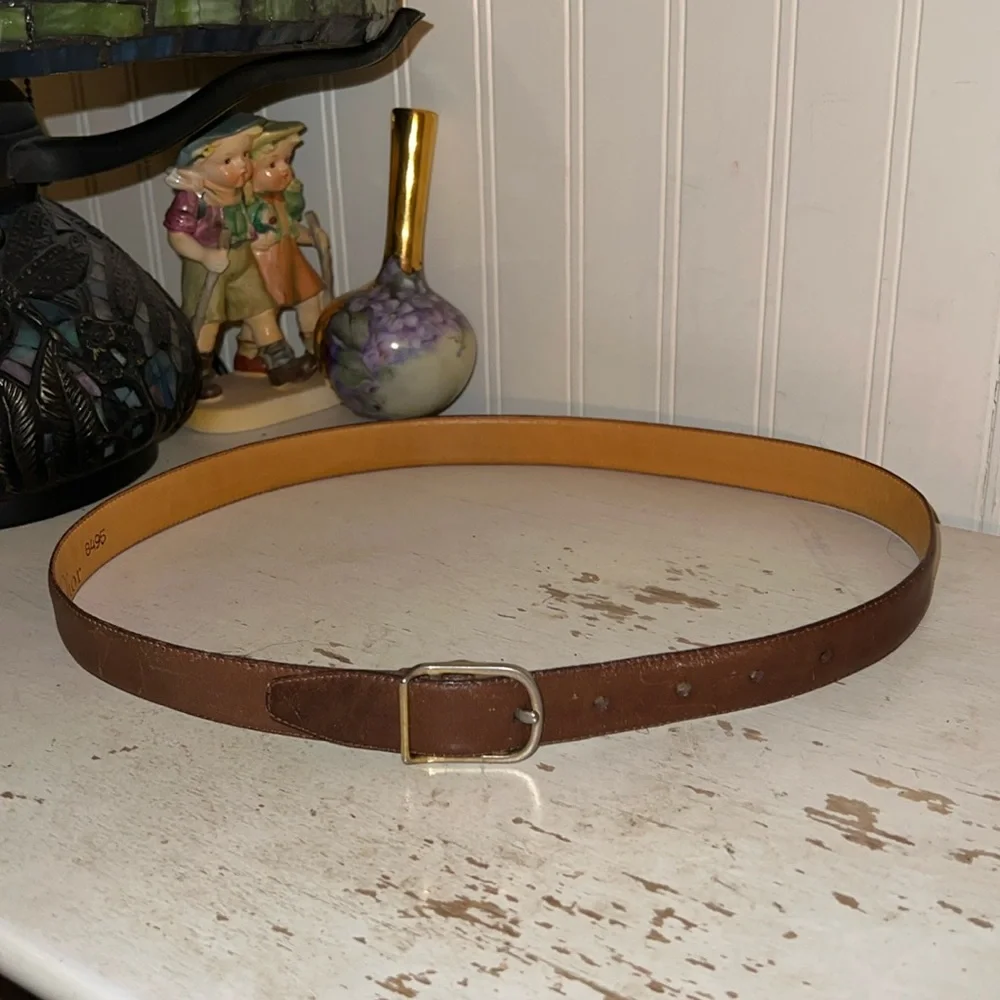 Vintage Christian Dior ladies leather belt